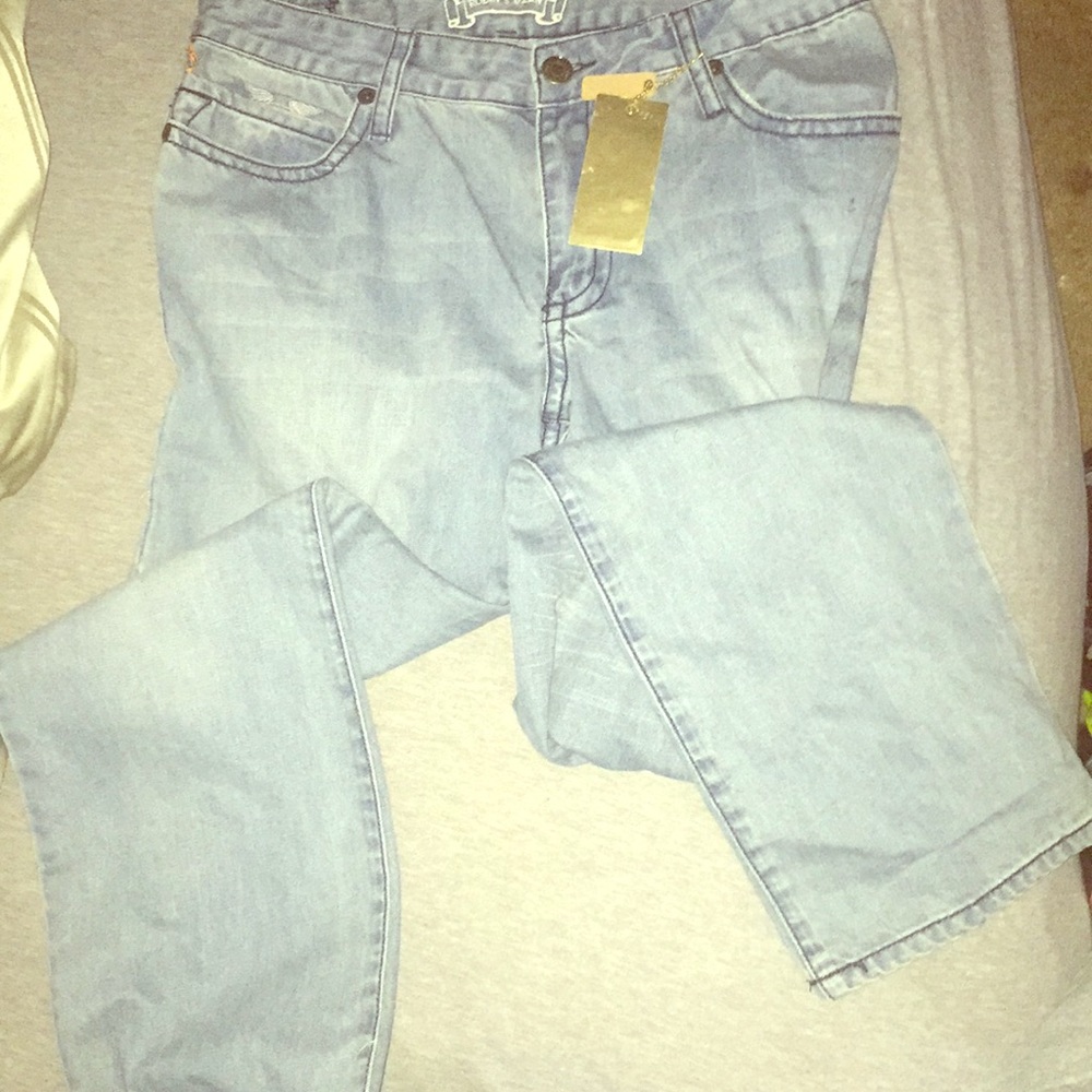 Men size 32 Robbin jeans